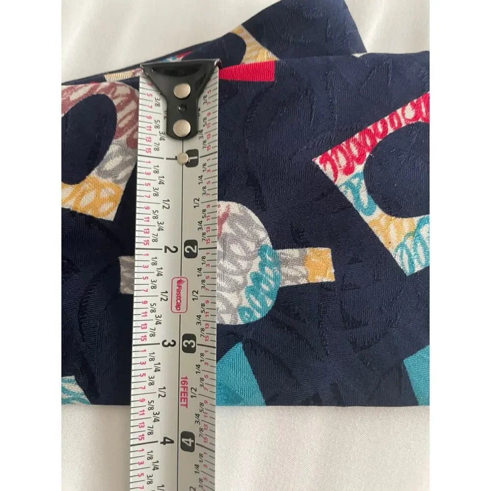 Vintage Bachrach 100% Silk Made In Italy Abstract Tie approx 59 long x3.75 wide